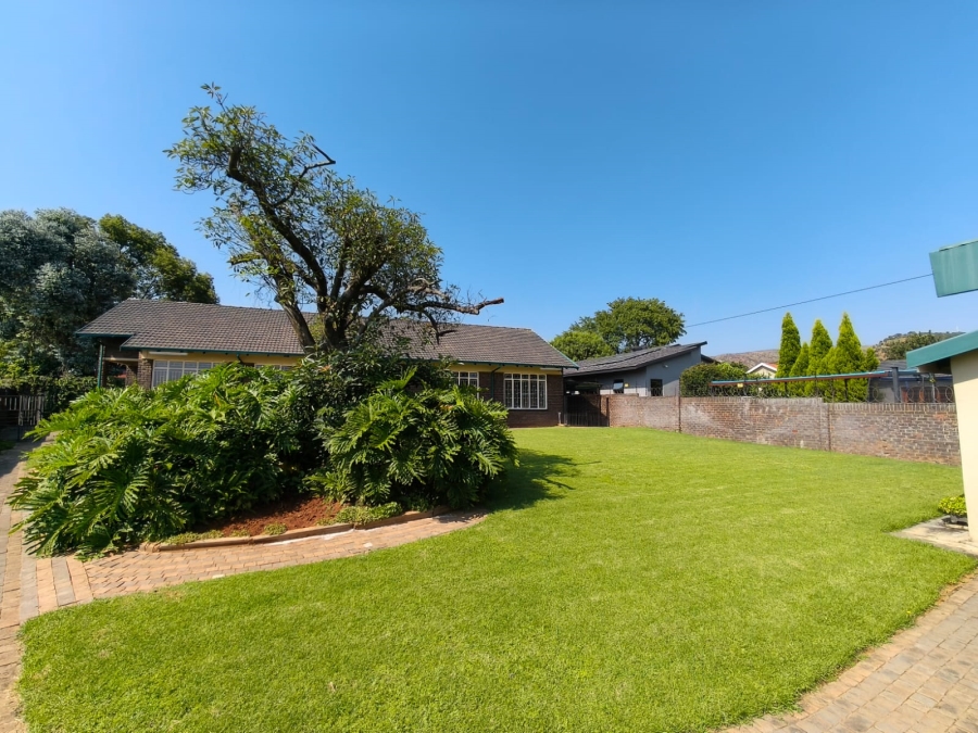 4 Bedroom Property for Sale in Safari Gardens North West